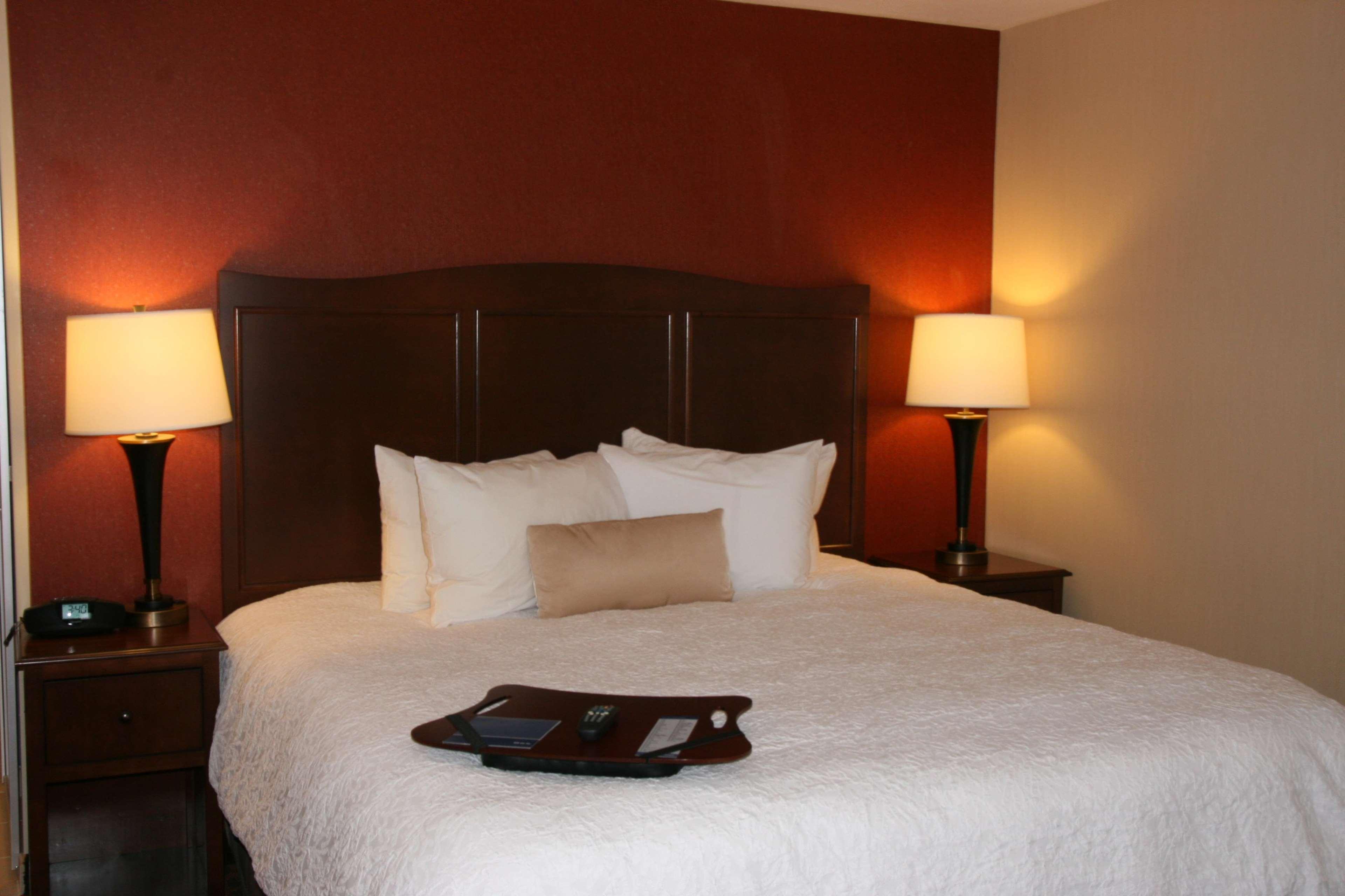 Hampton Inn And Suites Peru Szoba fotó