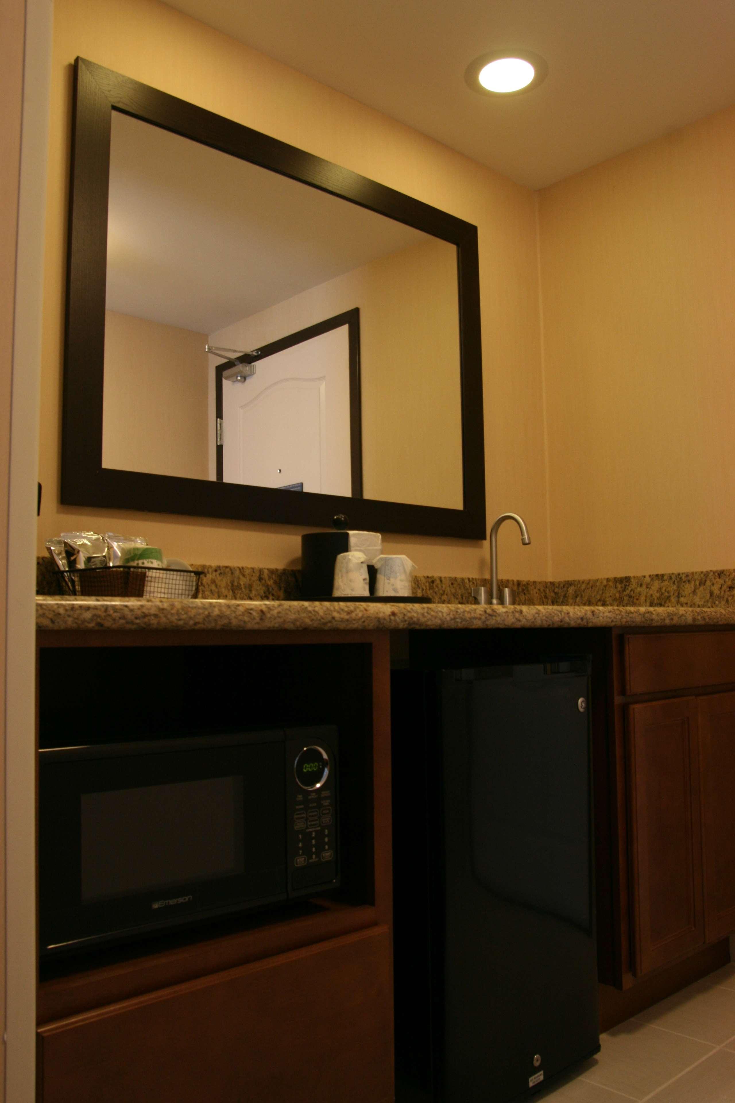 Hampton Inn And Suites Peru Kültér fotó