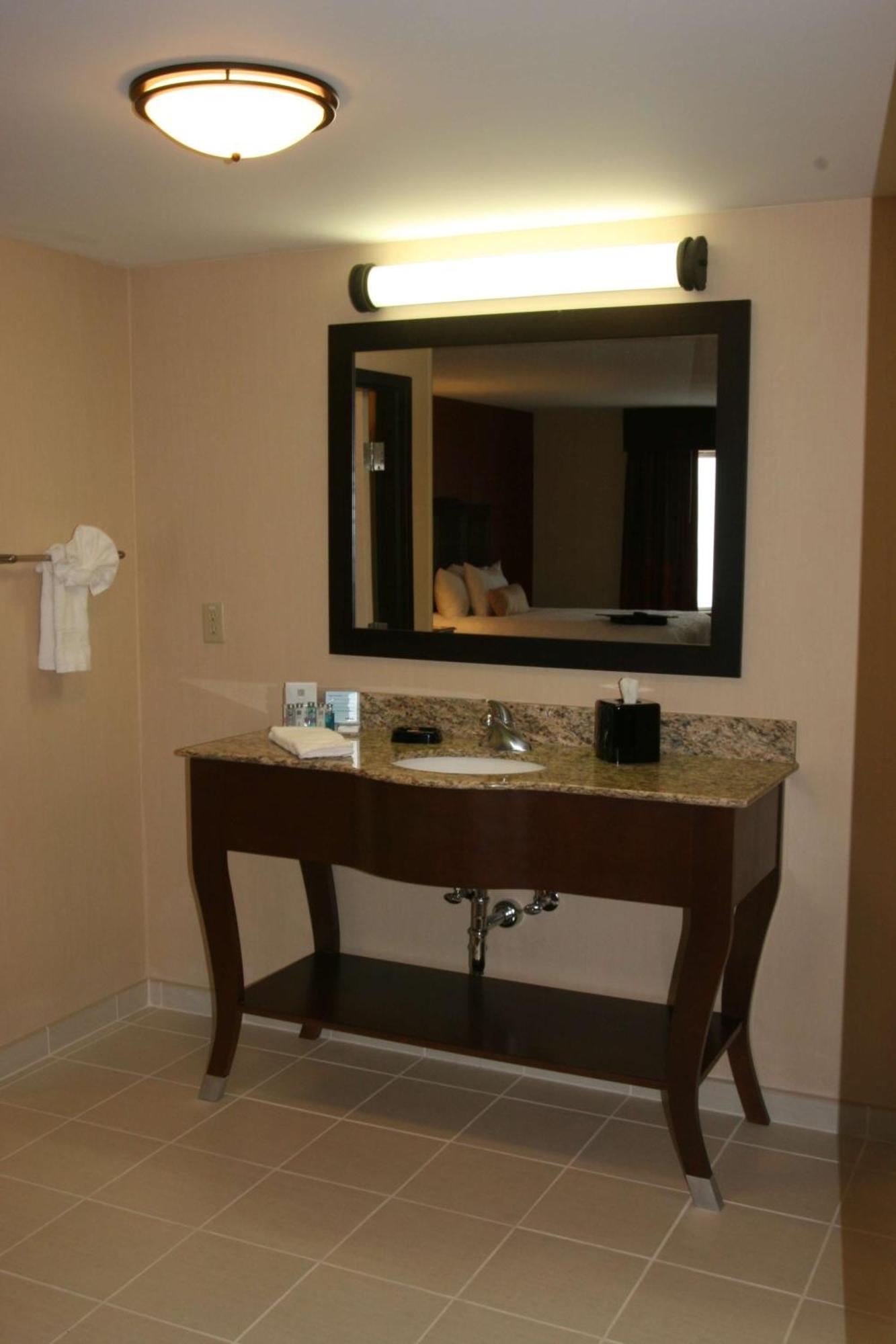 Hampton Inn And Suites Peru Kültér fotó