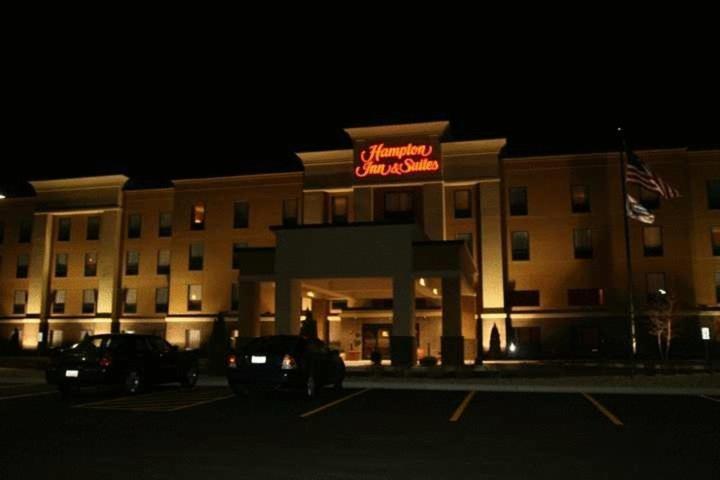 Hampton Inn And Suites Peru Kültér fotó